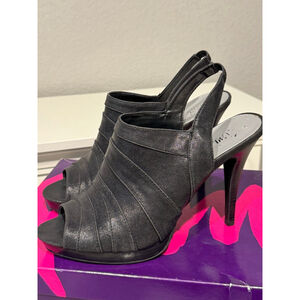 Women's Fioni Pewter Black Peep Toe Slingback platform Heels Size 10 vegan